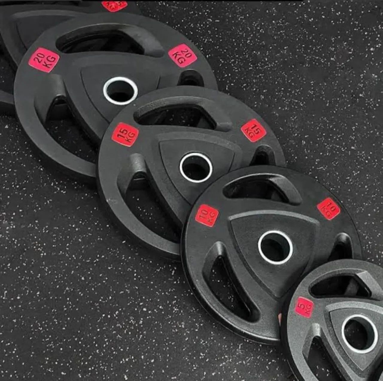 Equipamentos Direto da Fábrica | Anilhas, Halteres, Dumbells, Kettlebells e muito mais