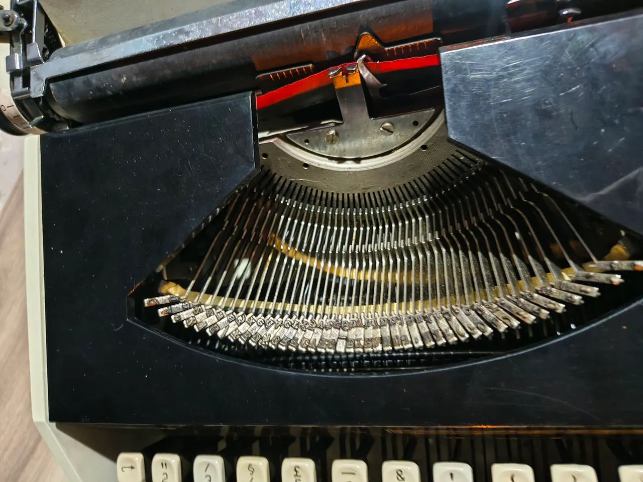 Máquina de escrever - Foto 3