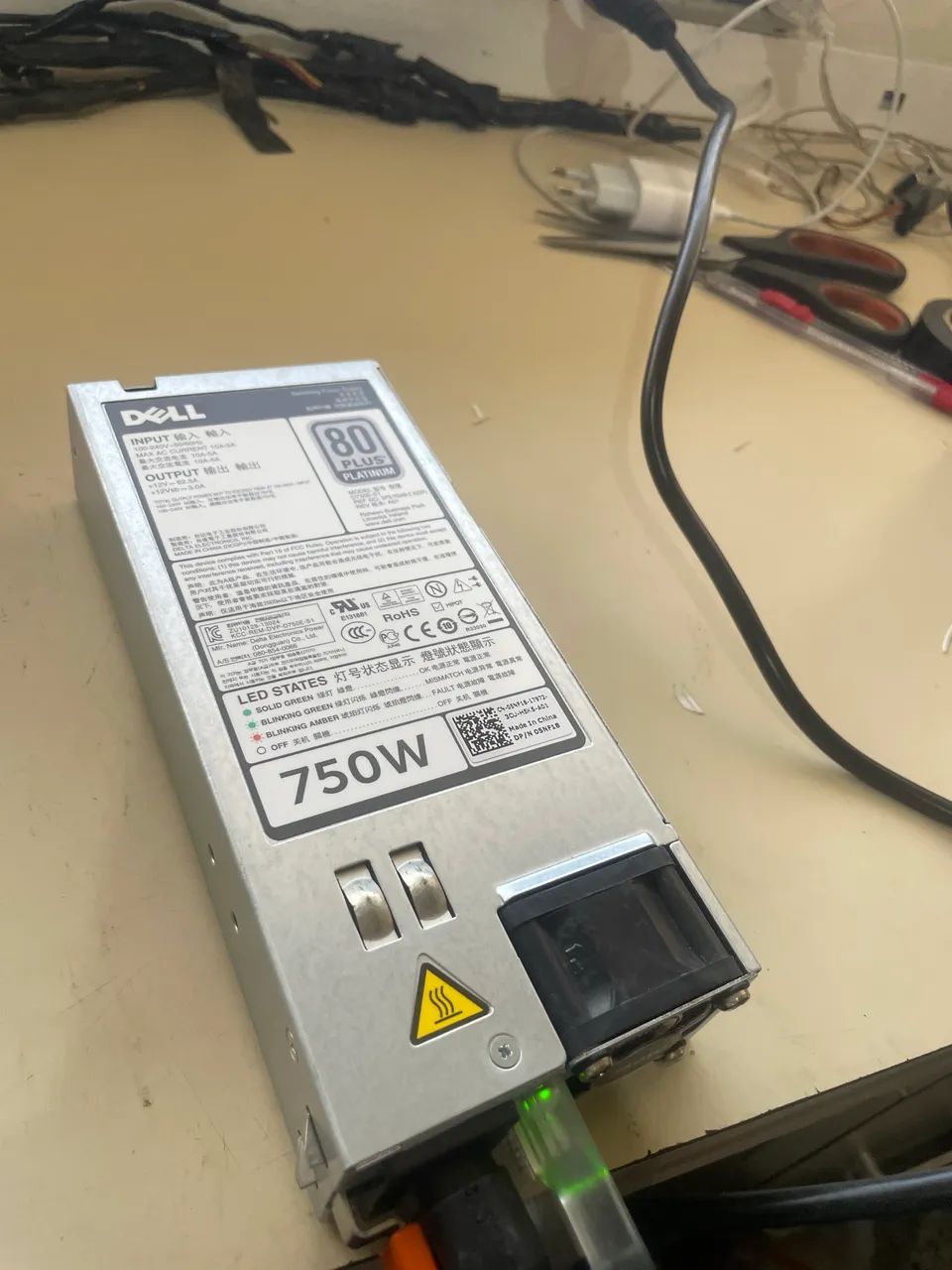 Fonte Dell de 750W 80 Plus Platinum, - Foto 4