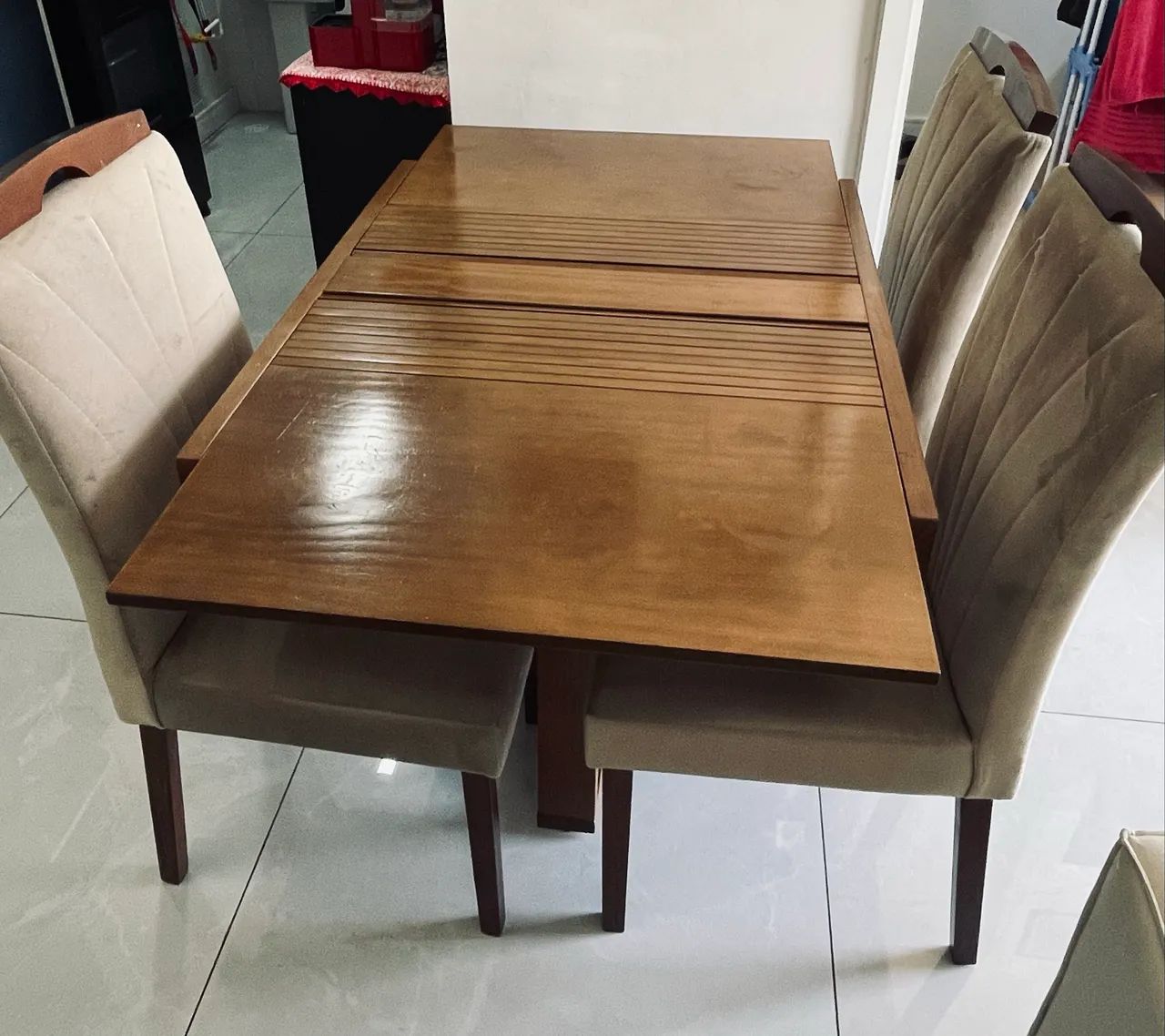 Mesa de jantar de madeira 6 lugares com extensor  - Foto 2