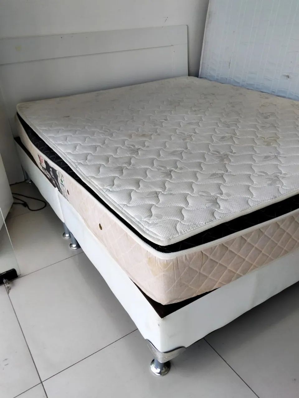 Cama queem size de casal ( $$ 700 ) * - Foto 4