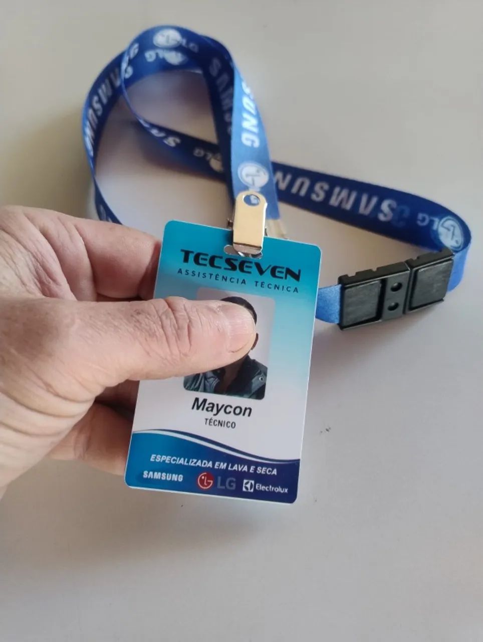 Crachá e cordão - personalizado - Foto 3