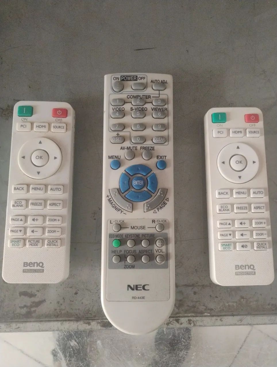 Controle para projetor BENQ. E NEC  original.