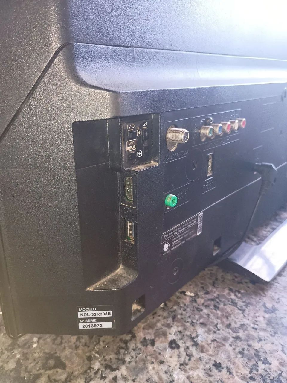 Tv Sony 32 polegadas funcionando com alteração na cor e imagem  - Foto 5