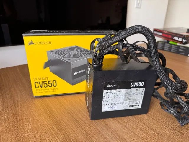 Fonte Corsair CV550 550W ATX para PC Gamer