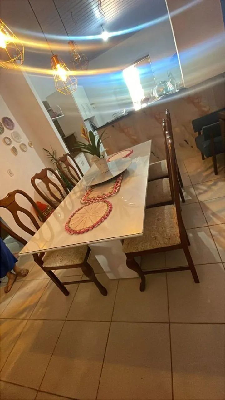 Mesa de jantar com 6 cadeiras 1,90m