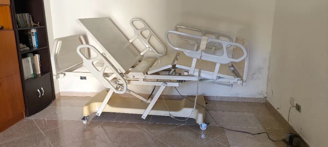 Cama Hospitalar Motorizada 4 movimentos - Foto 4