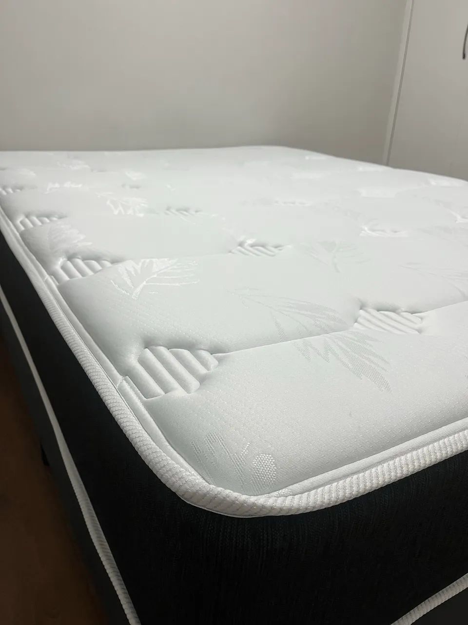 Vende-se cama com colchão ortopédico nova - Foto 5
