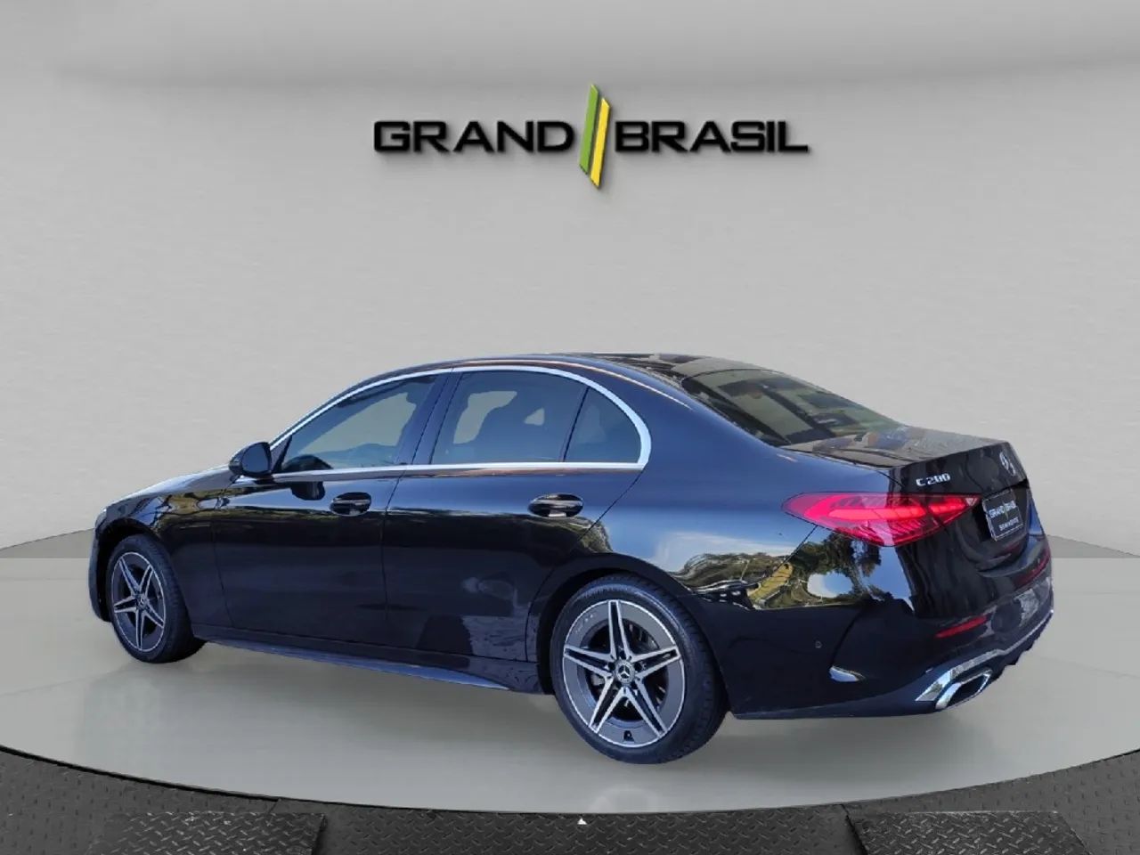 Mercedes-Benz C-200 AMG Line EQ Boost 1.5 TB Aut. 2023 - Foto 5