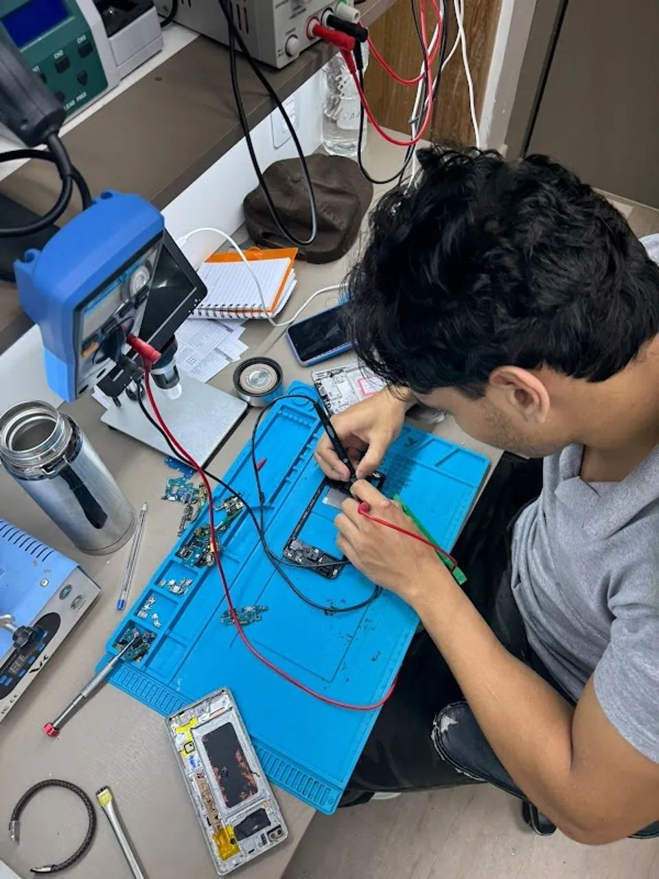 Vaga técnico celular 