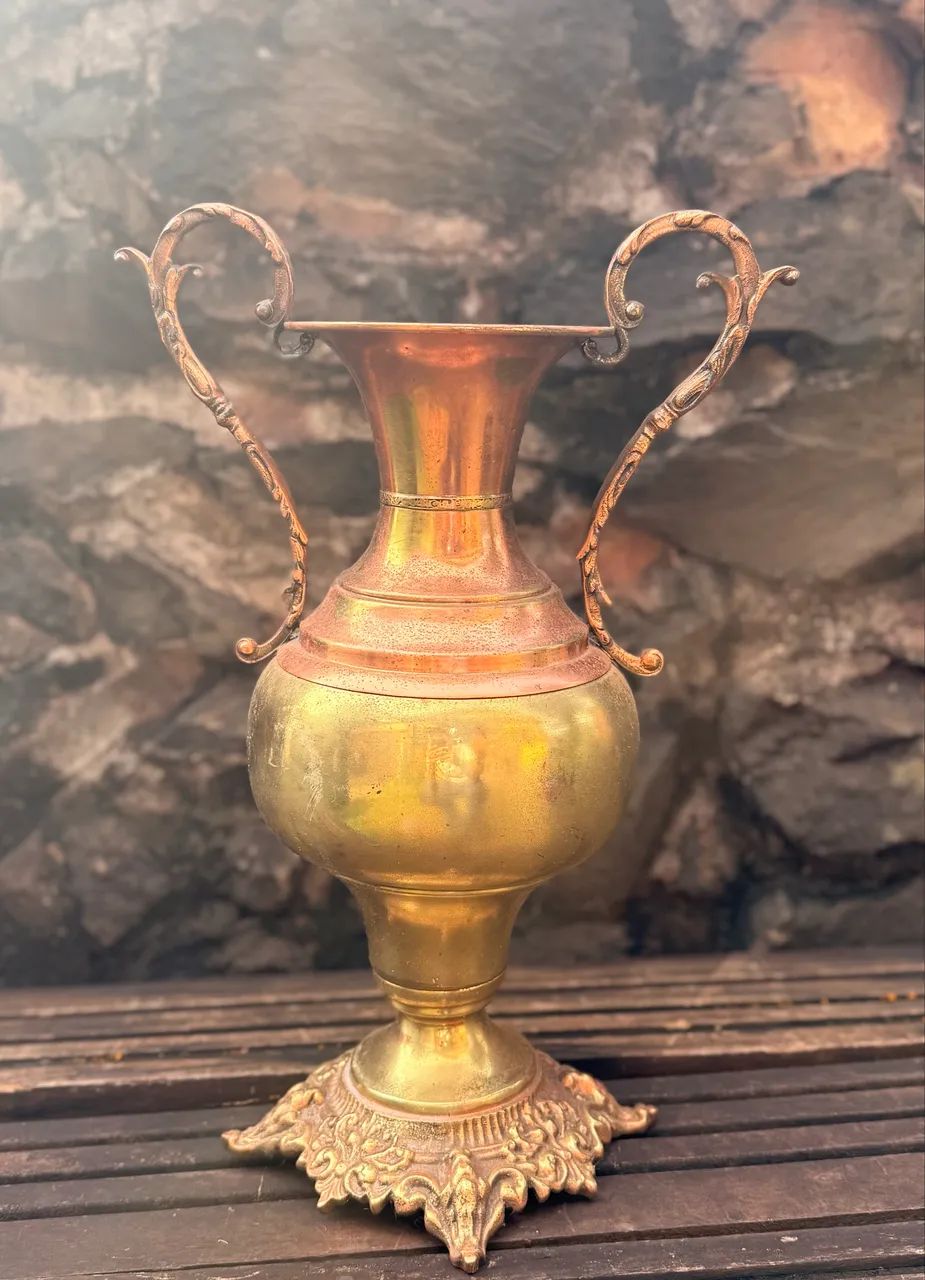 Vaso Anfora em latão  - Foto 4