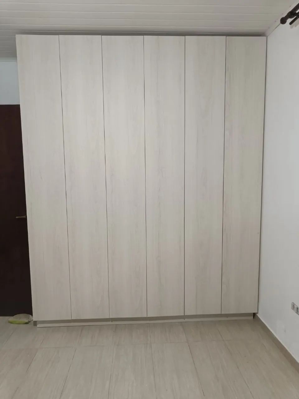 Guarda roupa casal