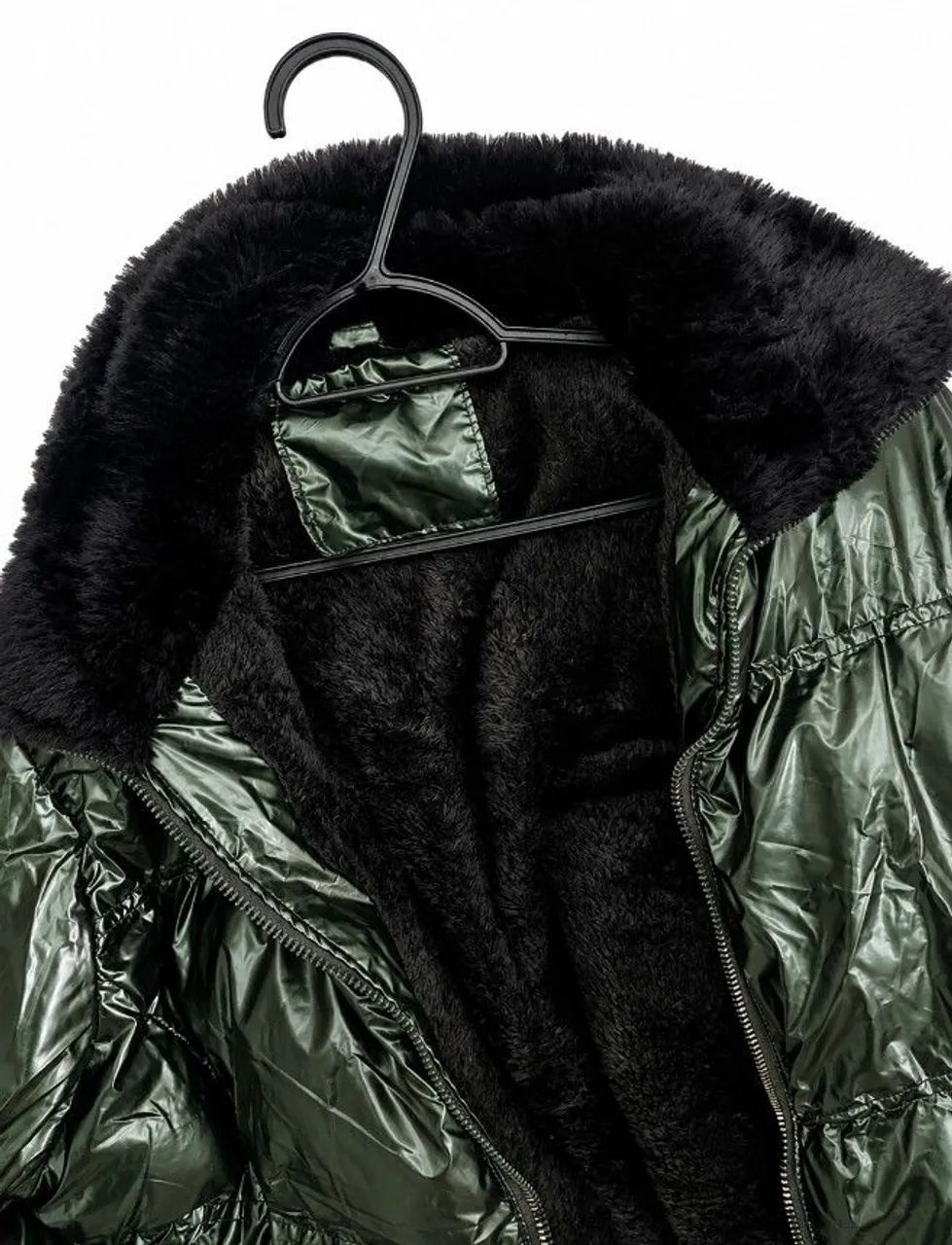 JAQUETA PUFFER METALIZADO SEMI NOVA  - Foto 3