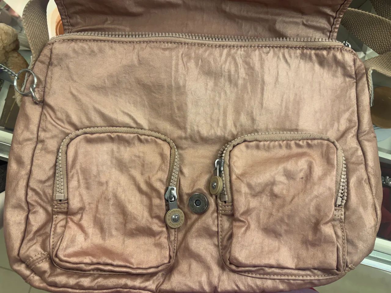 Bolsa Kipling Metalizada Rosa Original  - Foto 3