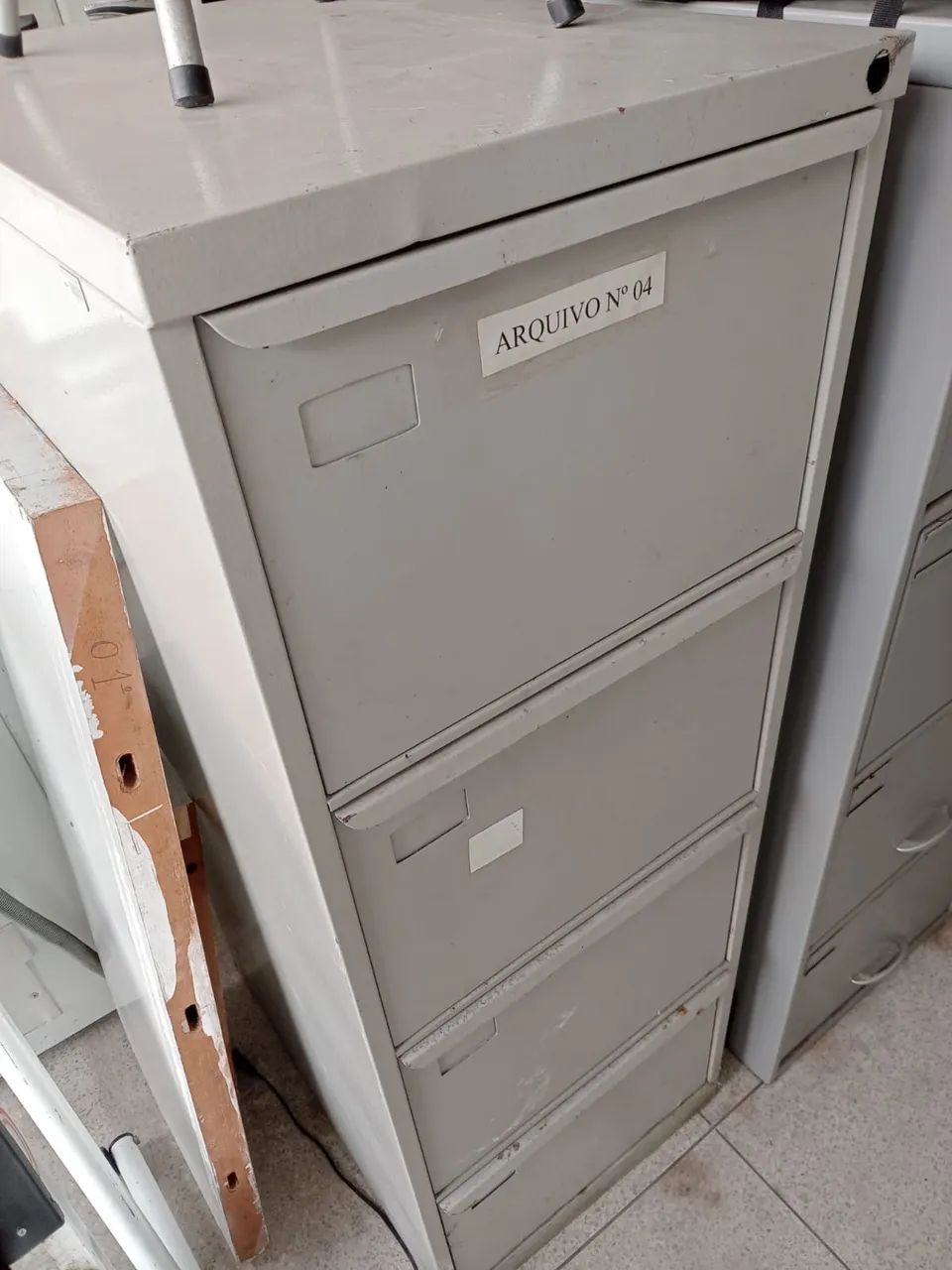 Armário de escritório 