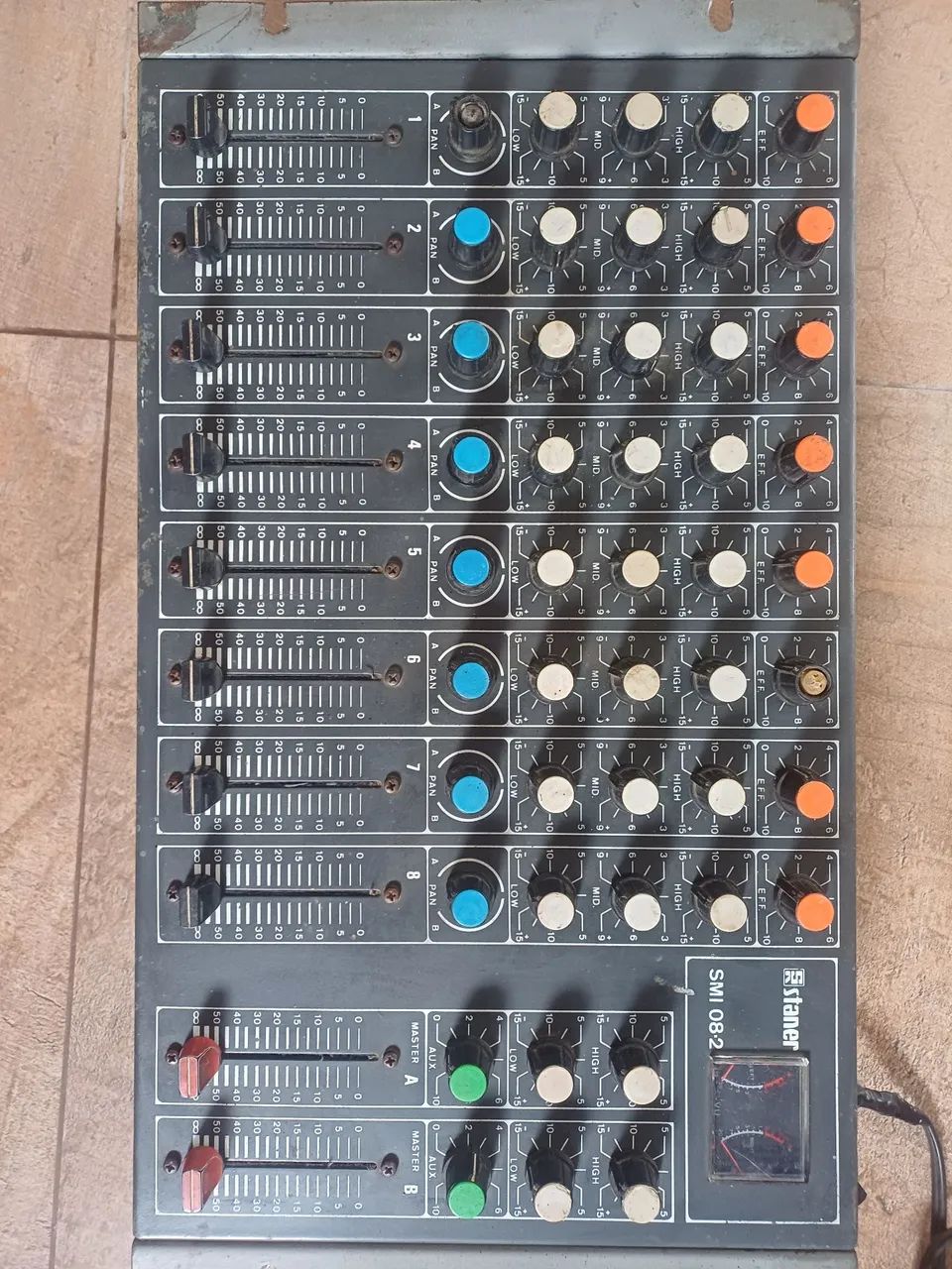 Mesa SR staner SMI 08-2
