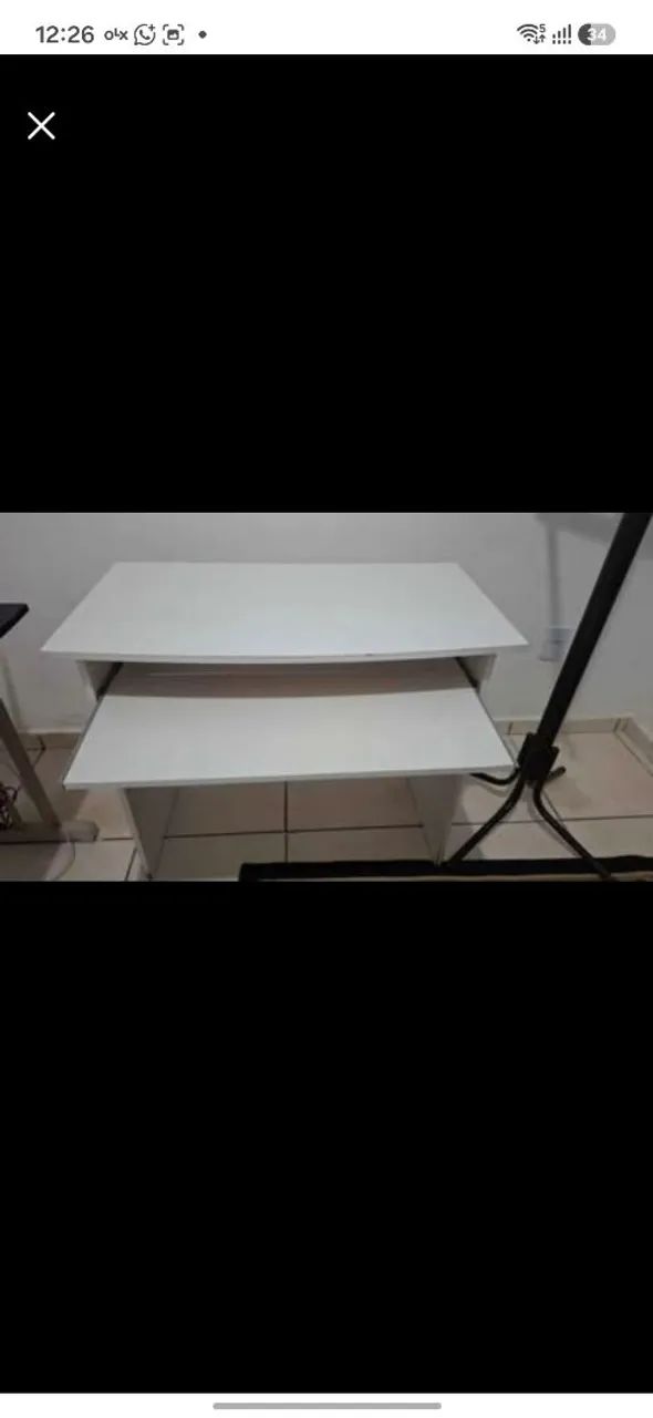 Mesa para Computador / Escrivaninha com Bandeja Retrátil