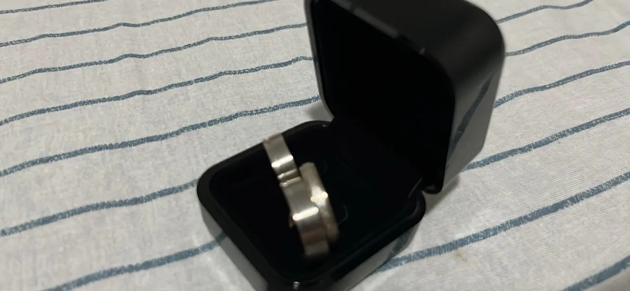 Par de Alianças em Aço Inox + Estojo | Modernas e Elegantes  - Foto 4