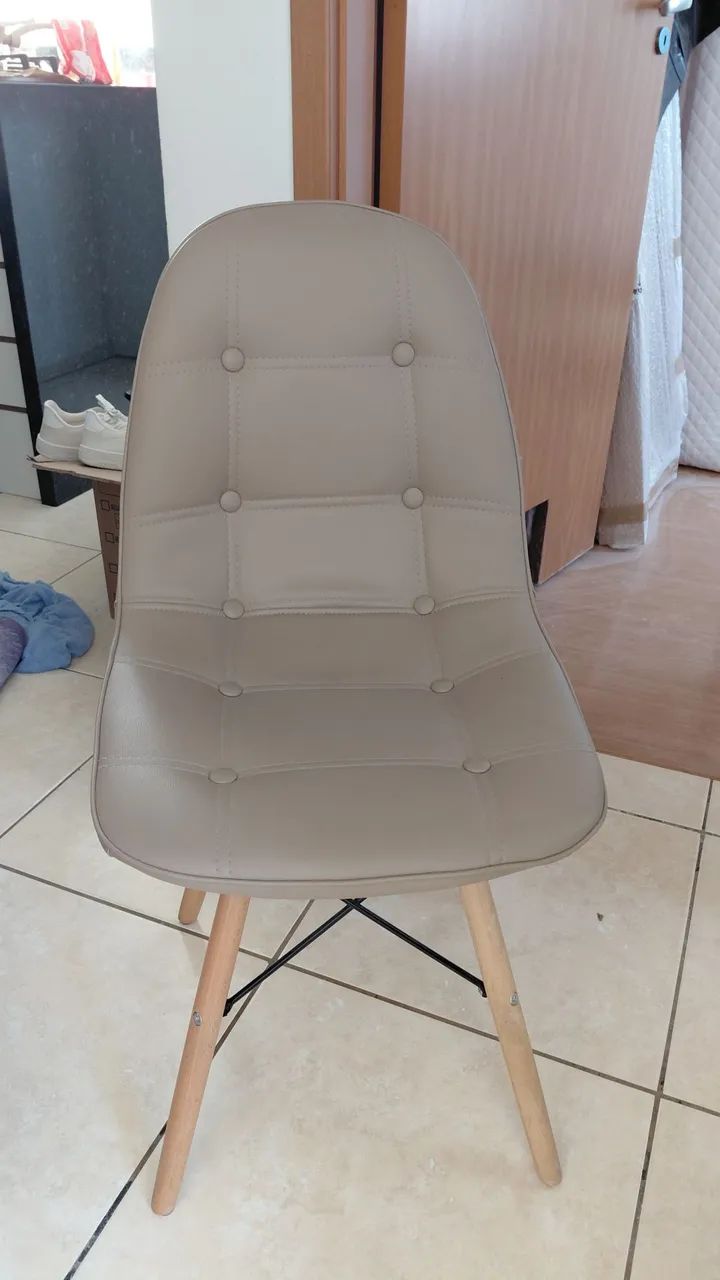 Cadeira Estofada Nova