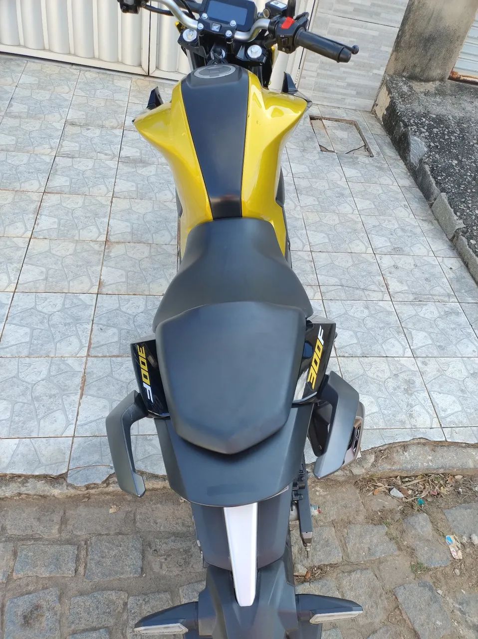 CB 300f Twister  - Foto 3