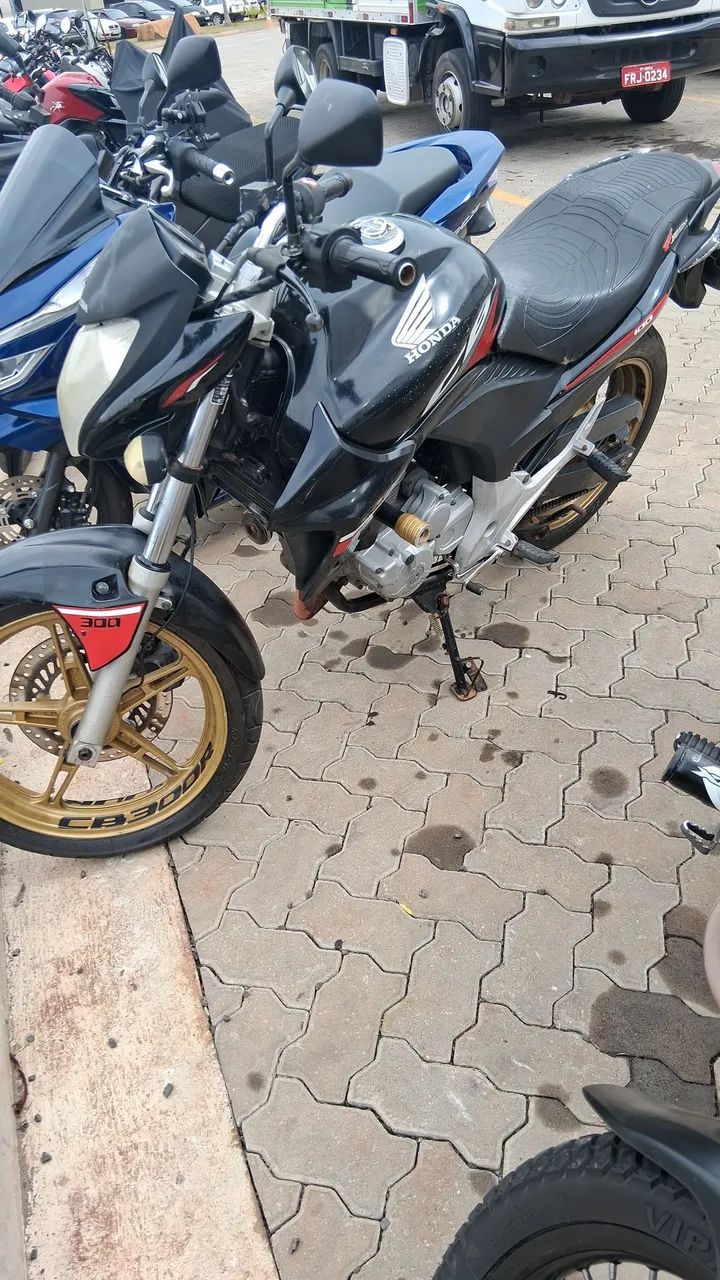 Cb 300 - Foto 2