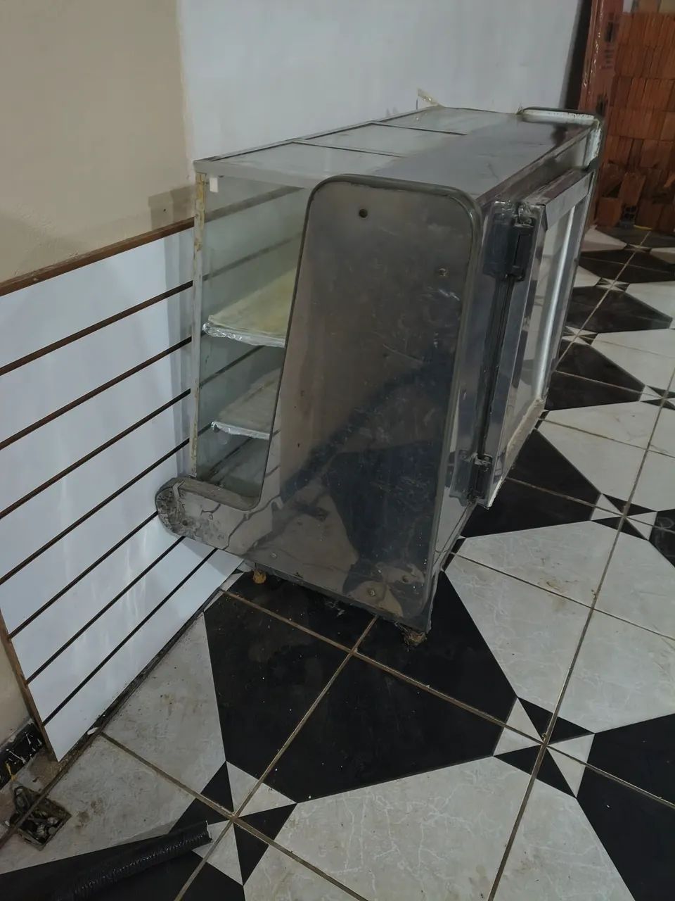 Vendo vitrine de Pão ?
