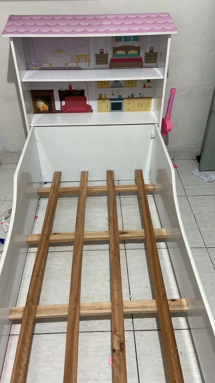 Cama infantil casinha com colchão  - Foto 2