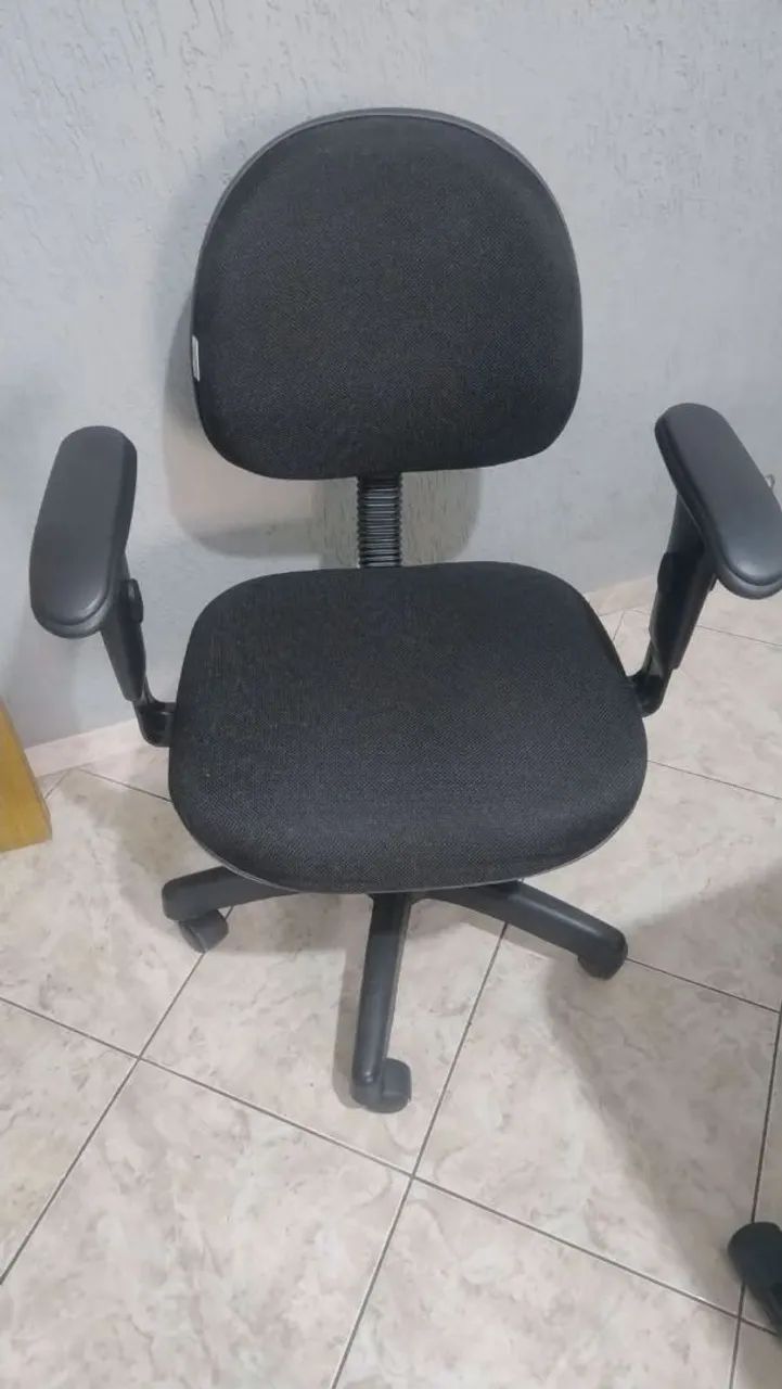 2 Cadeiras escritório 