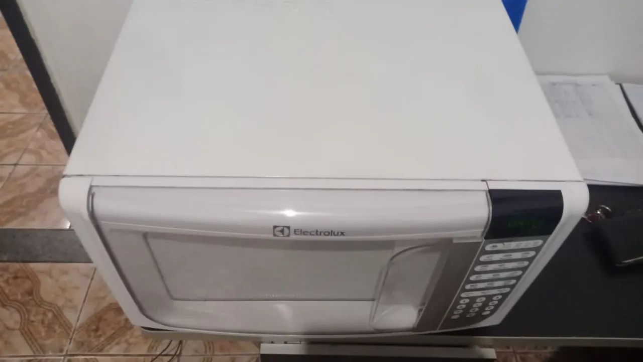 Microondas Electrolux 31litros - Foto 4