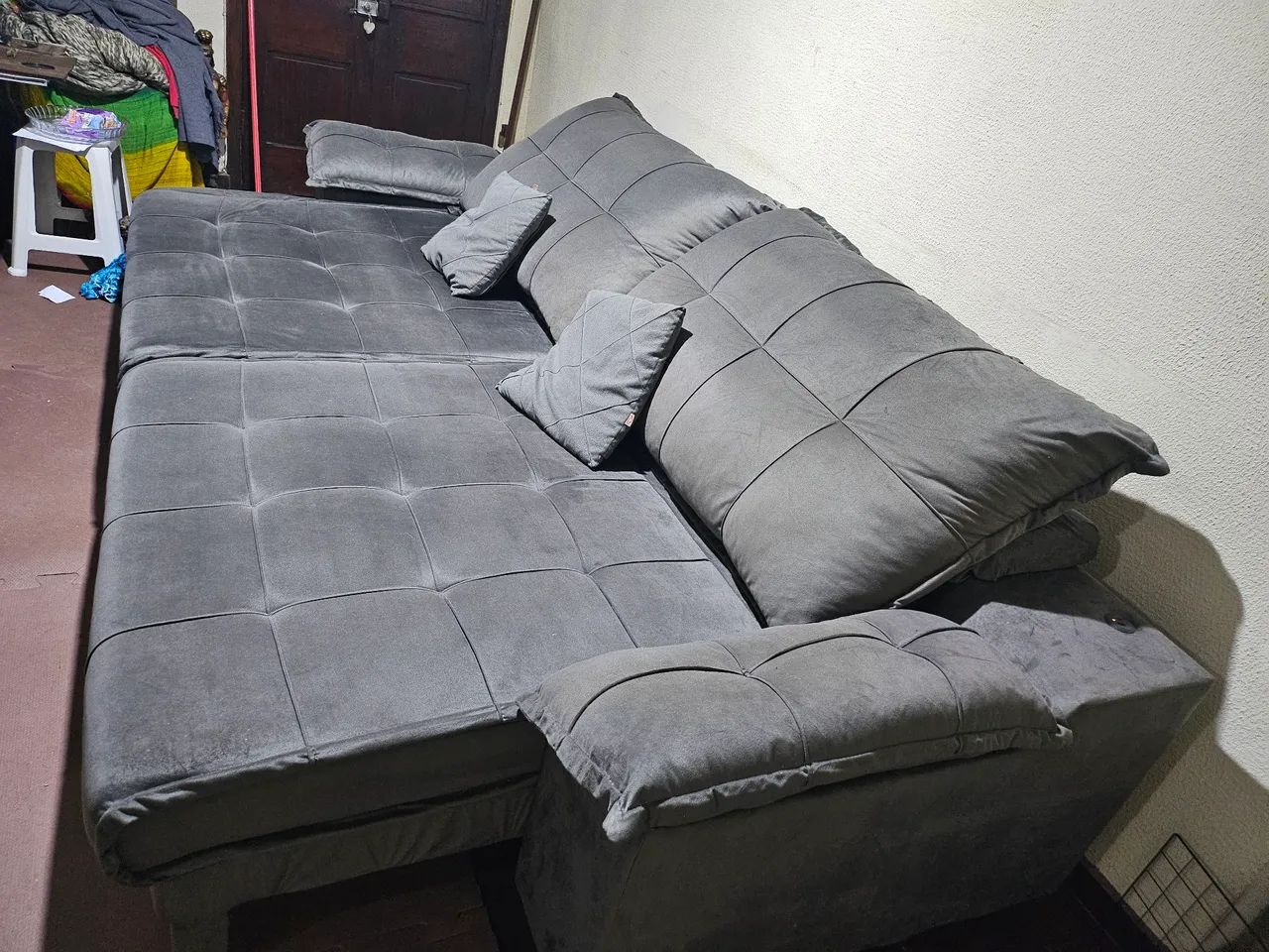 Sofá Semi novo 5/6 lugares - Foto 3