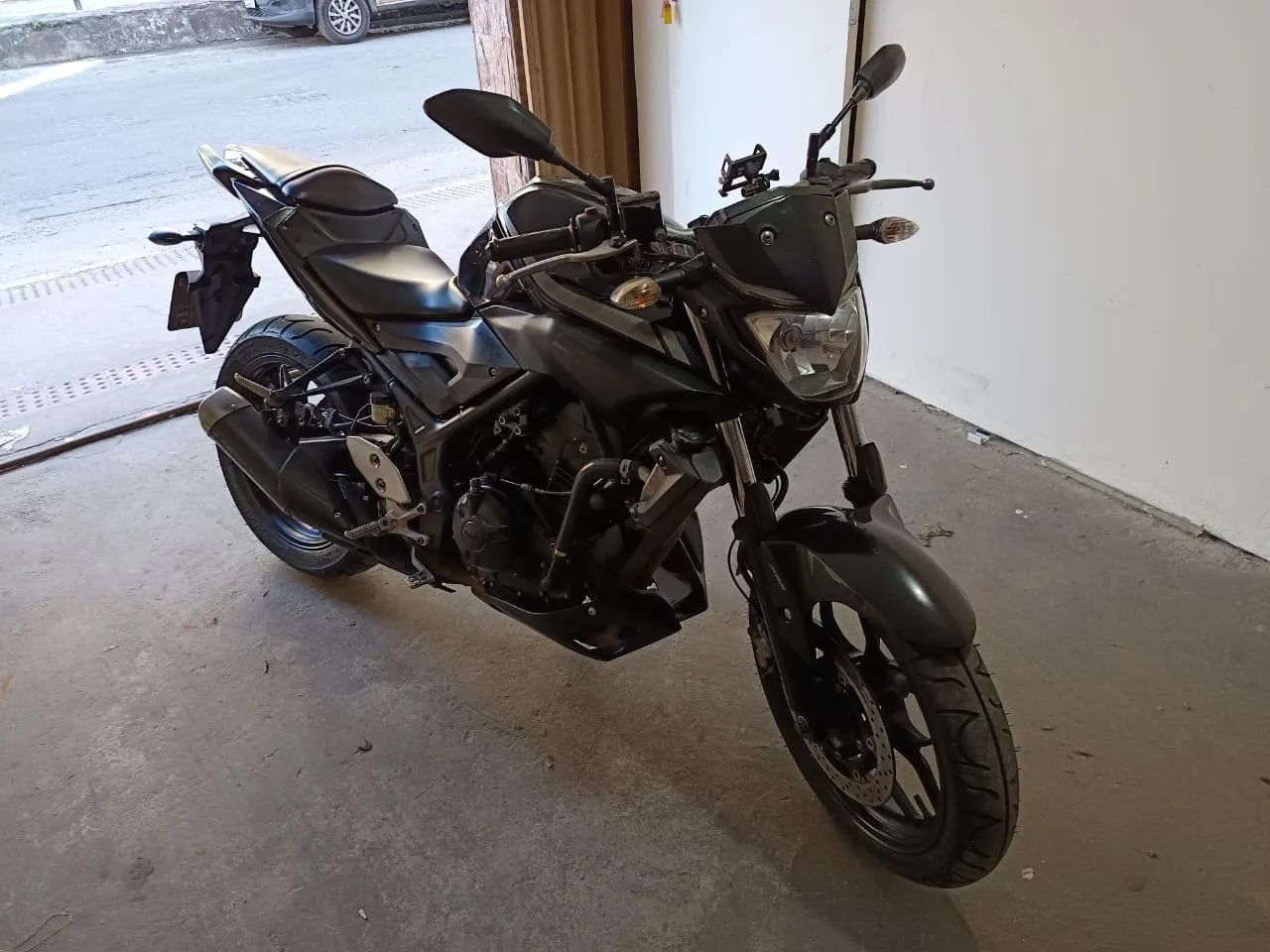 Moto MT03 - Foto 4