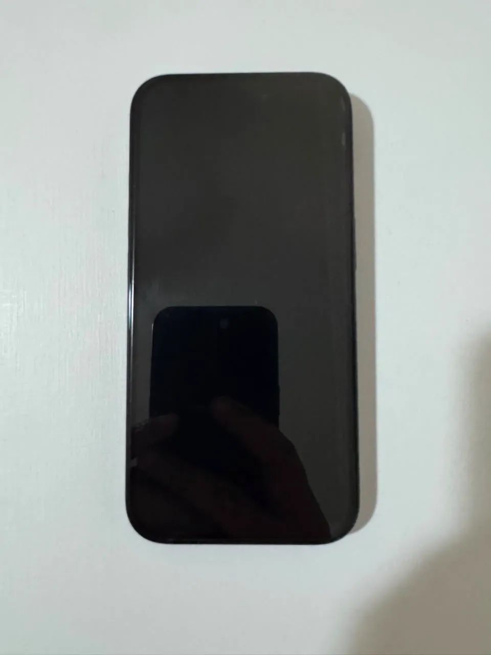 IPHONE 16 com menos de um ano de uso 