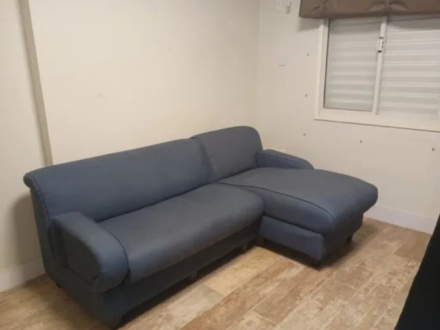 Sofa 3 lugares semi-novo com Chaise e tecido Acquablock-Impermeavel - Foto 4