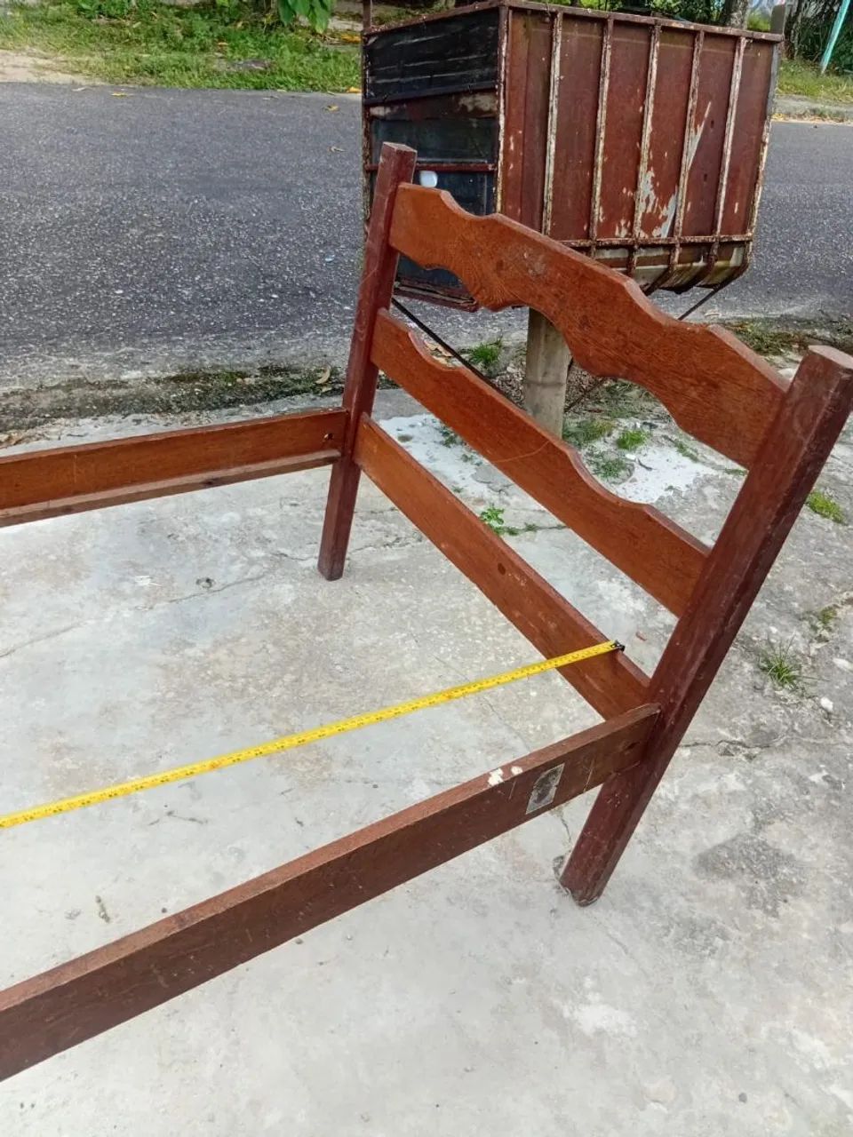 Vendo armação cama solteiro  - Foto 2