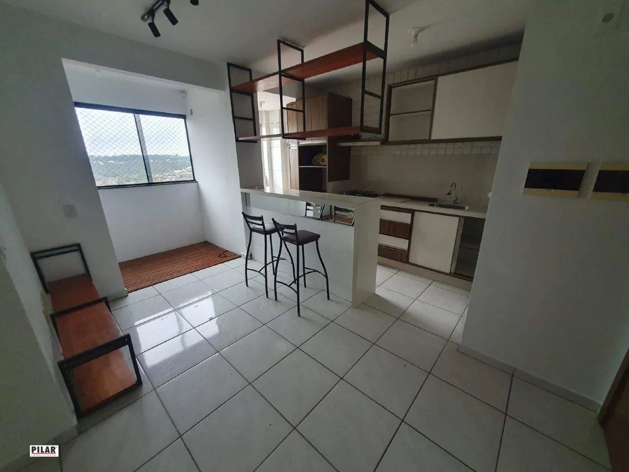 Apartamento semimobiliado com 02 dormitórios - Foto 4