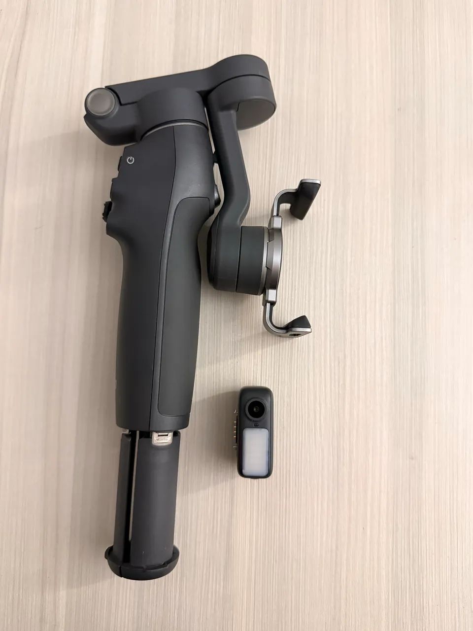 Suporte Celular Estabilizador Gimbal DJI Osmo Mobile 7  - Foto 6