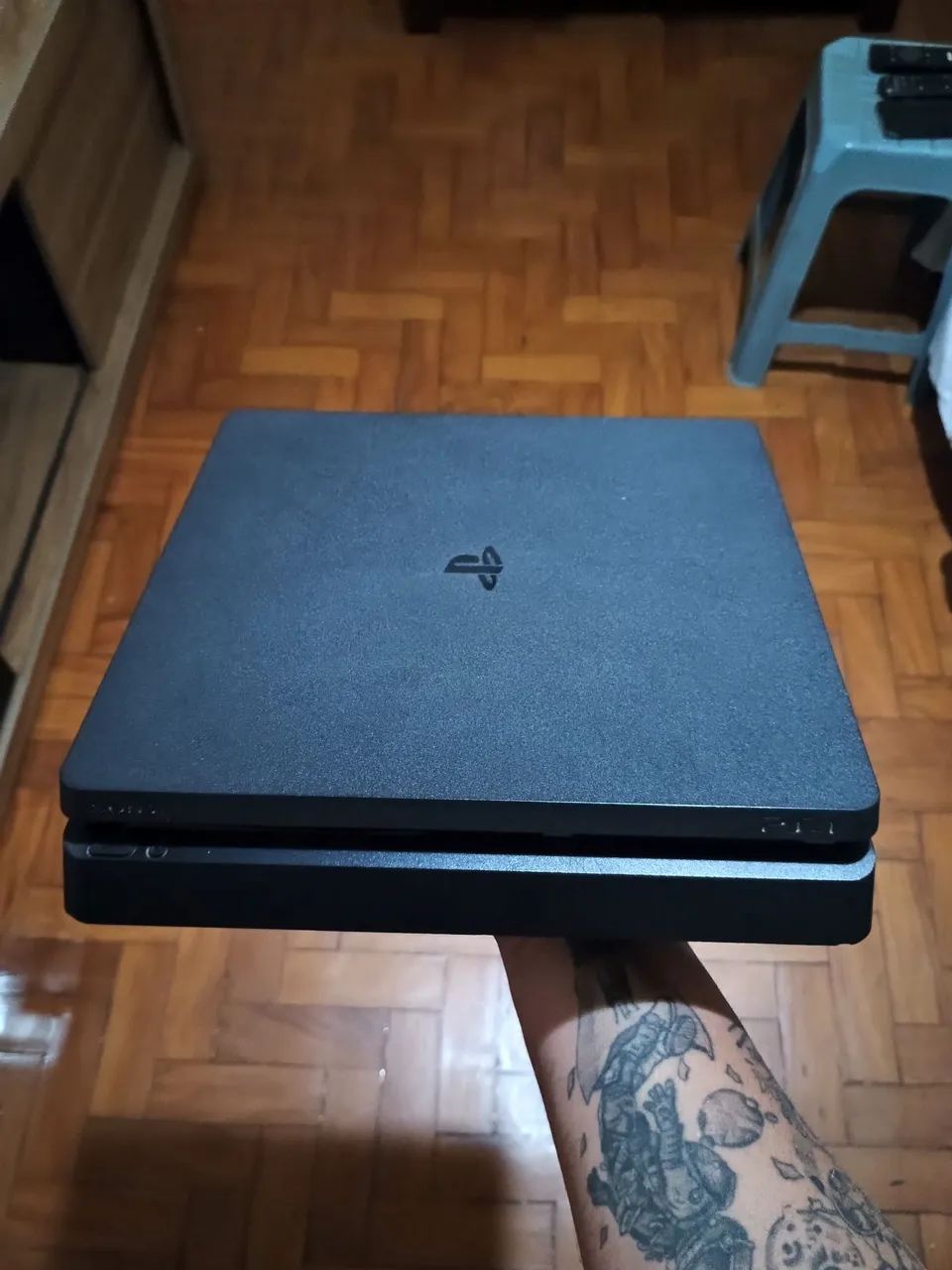 Ps4 slim 