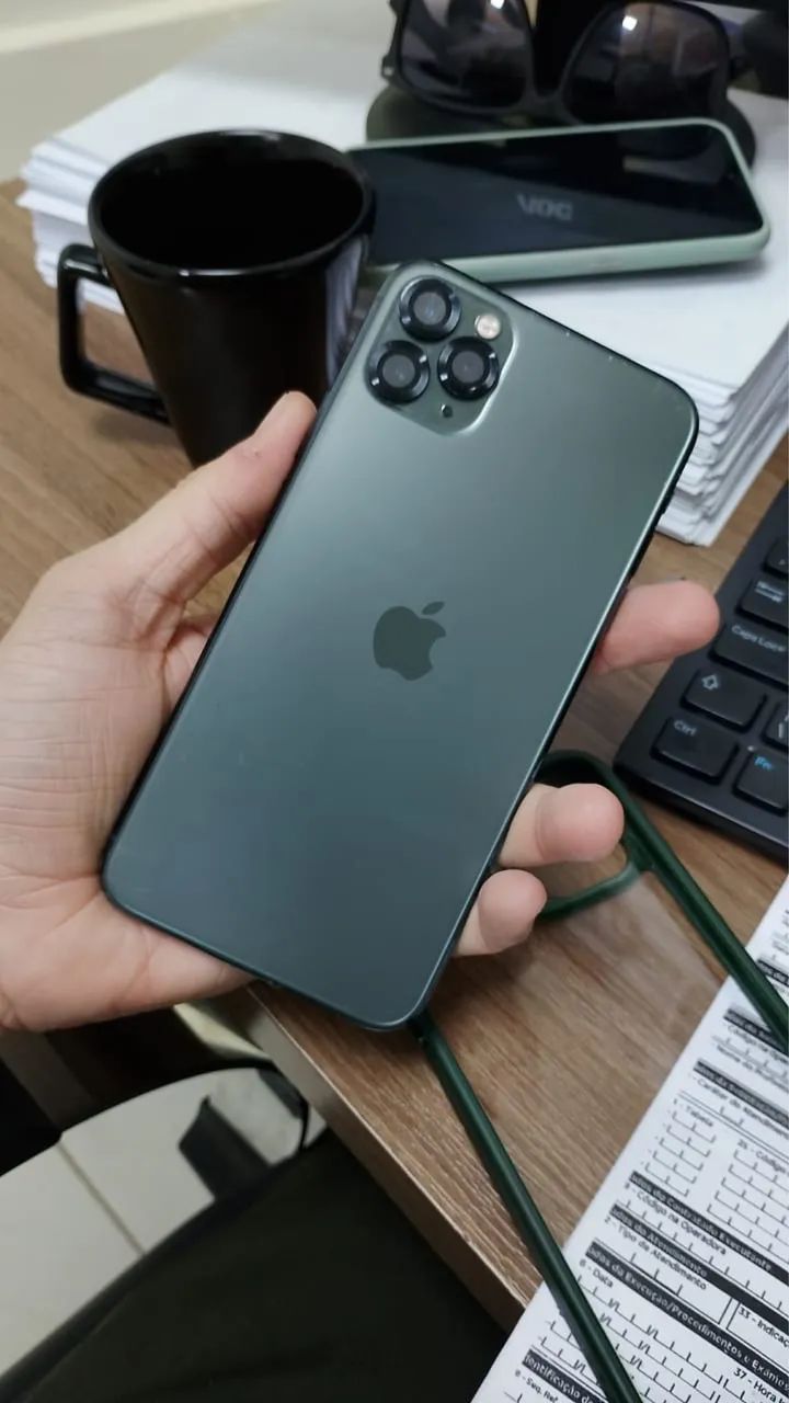 iPhone 11 Pro Max Verde Musgo