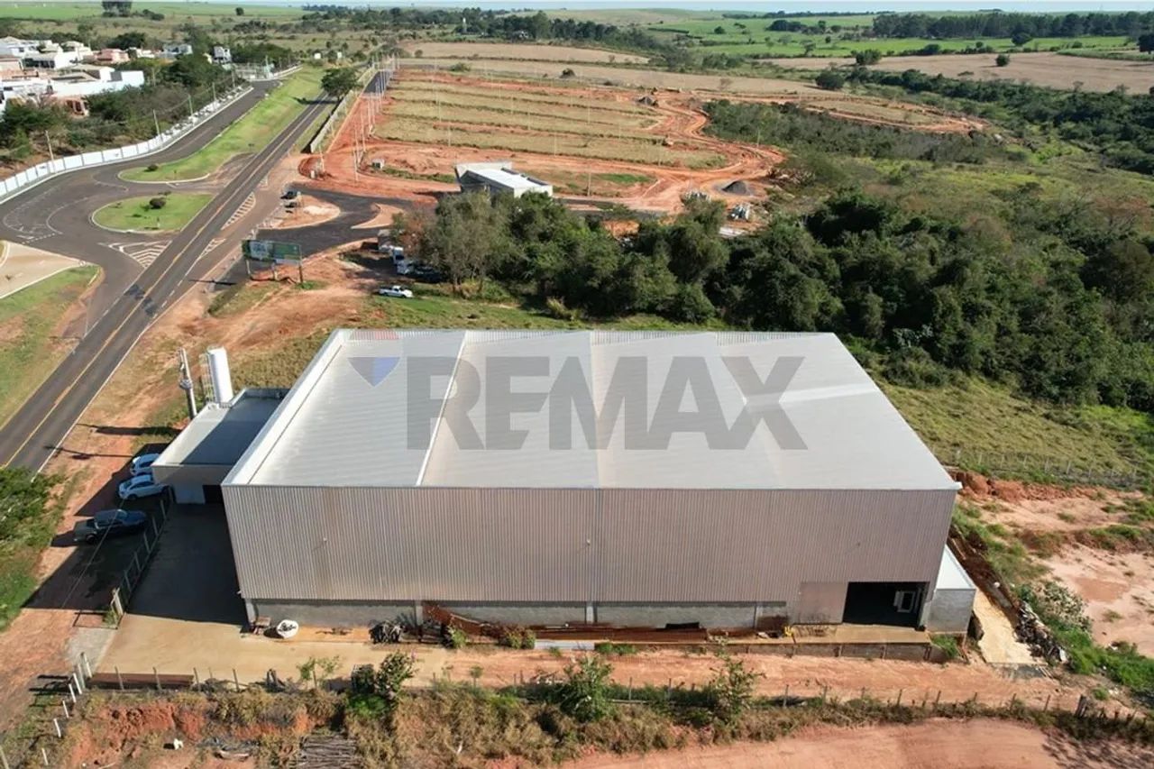 "Galpão Comercial em Lins, na estrada Lins X Guaimbê, Lins, SP" - Foto 4