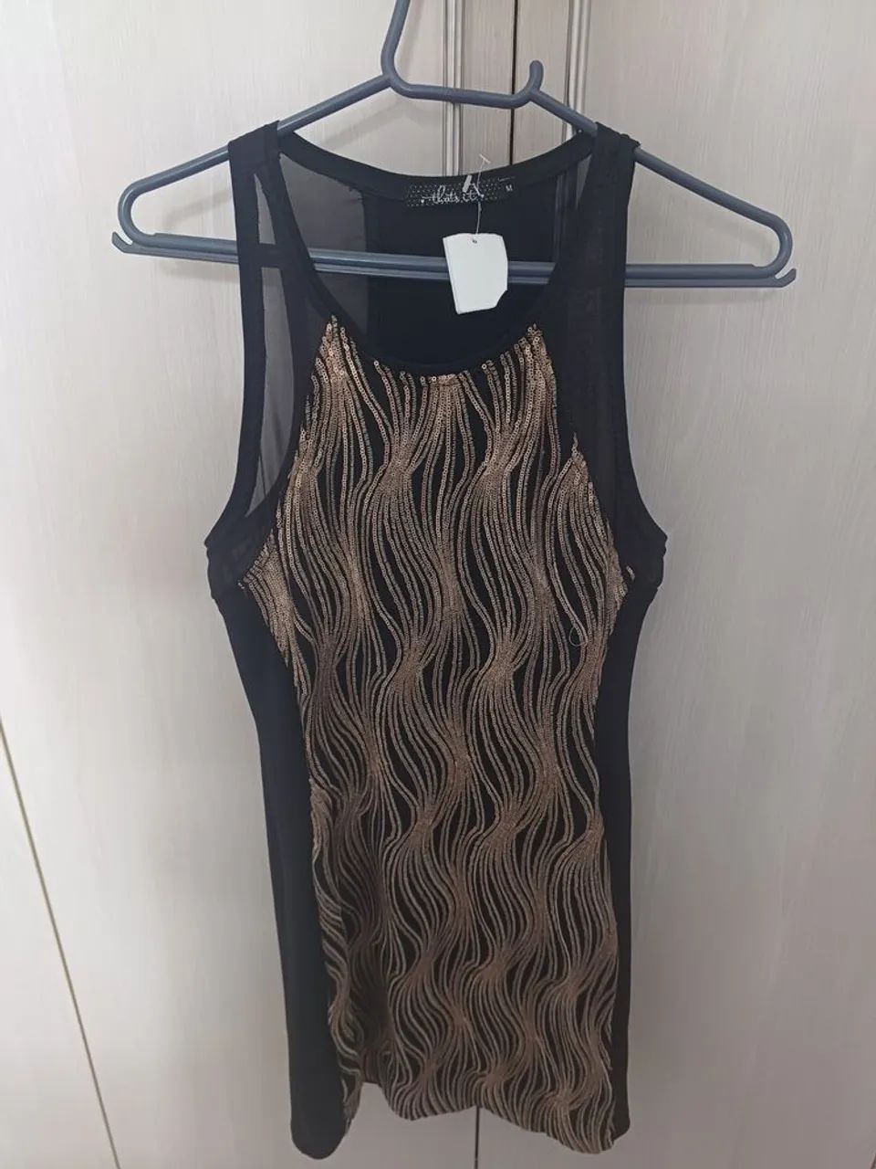 Vestido detalhes dourados - Foto 3