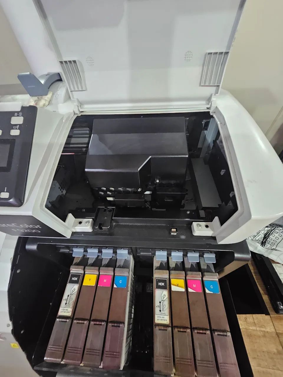 Plotter Epson SureColor F9200 Sublimação - Dividimos no cartão em 10x - Foto 3