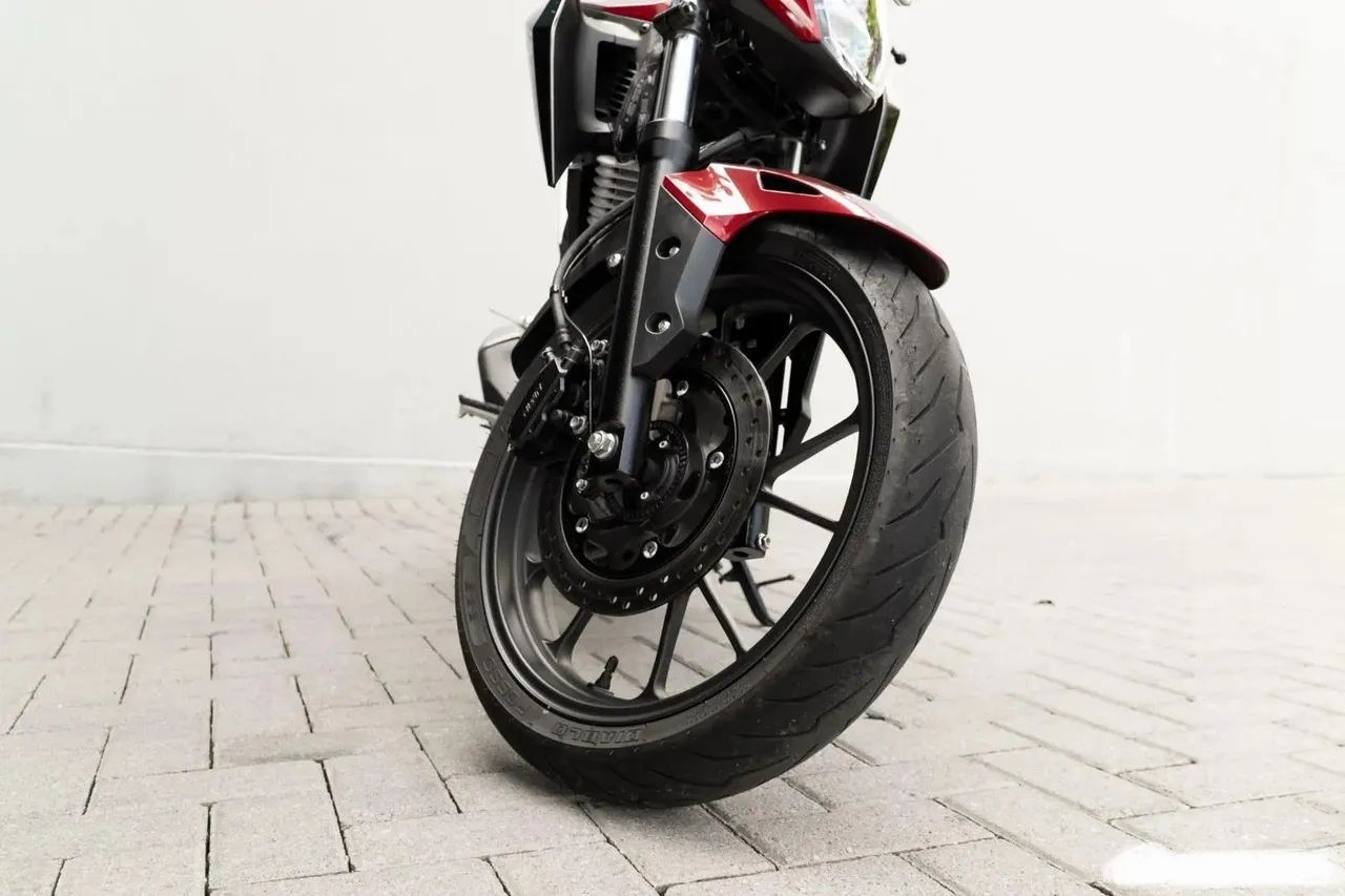 CB 300f 2025 - Foto 4