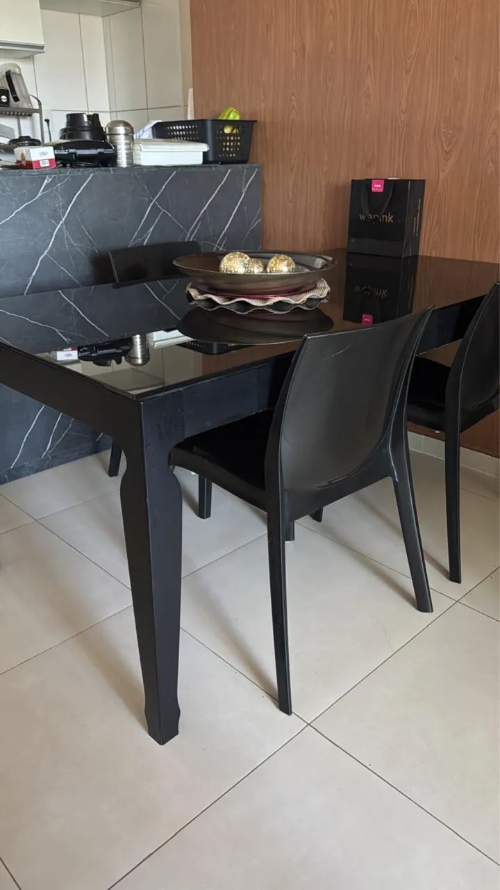 Mesa de jantar com 4 cadeiras  - Foto 2