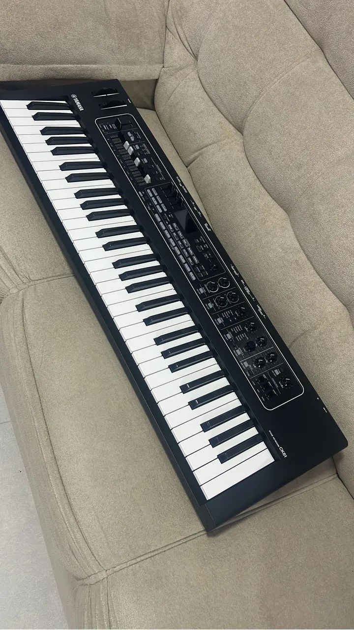 Yamaha CK61
