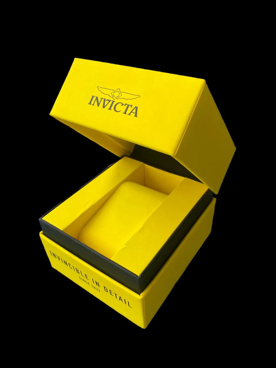 Caixa Invicta Original com certificado modelo novo.