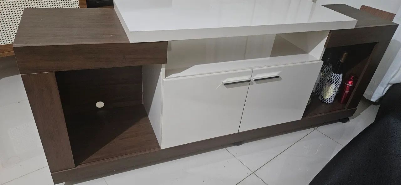 Rack sala com rodinha 