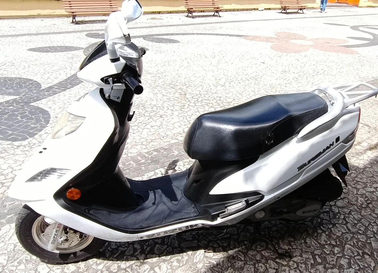 Suzuki Burgman 2015 - Foto 4