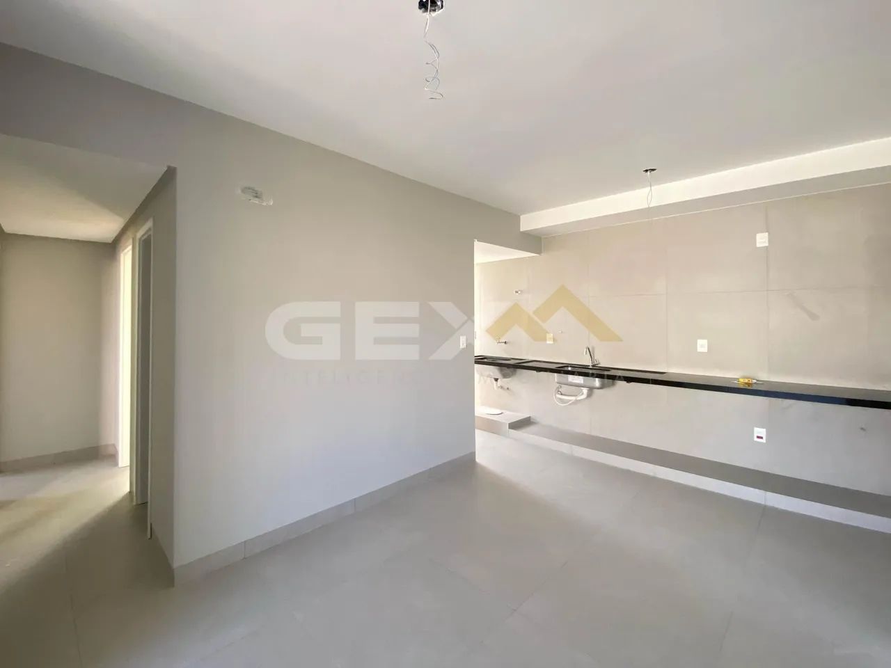 Apartamento à Venda com 03 Quartos no Centro de Divinópolis MG. - Foto 2