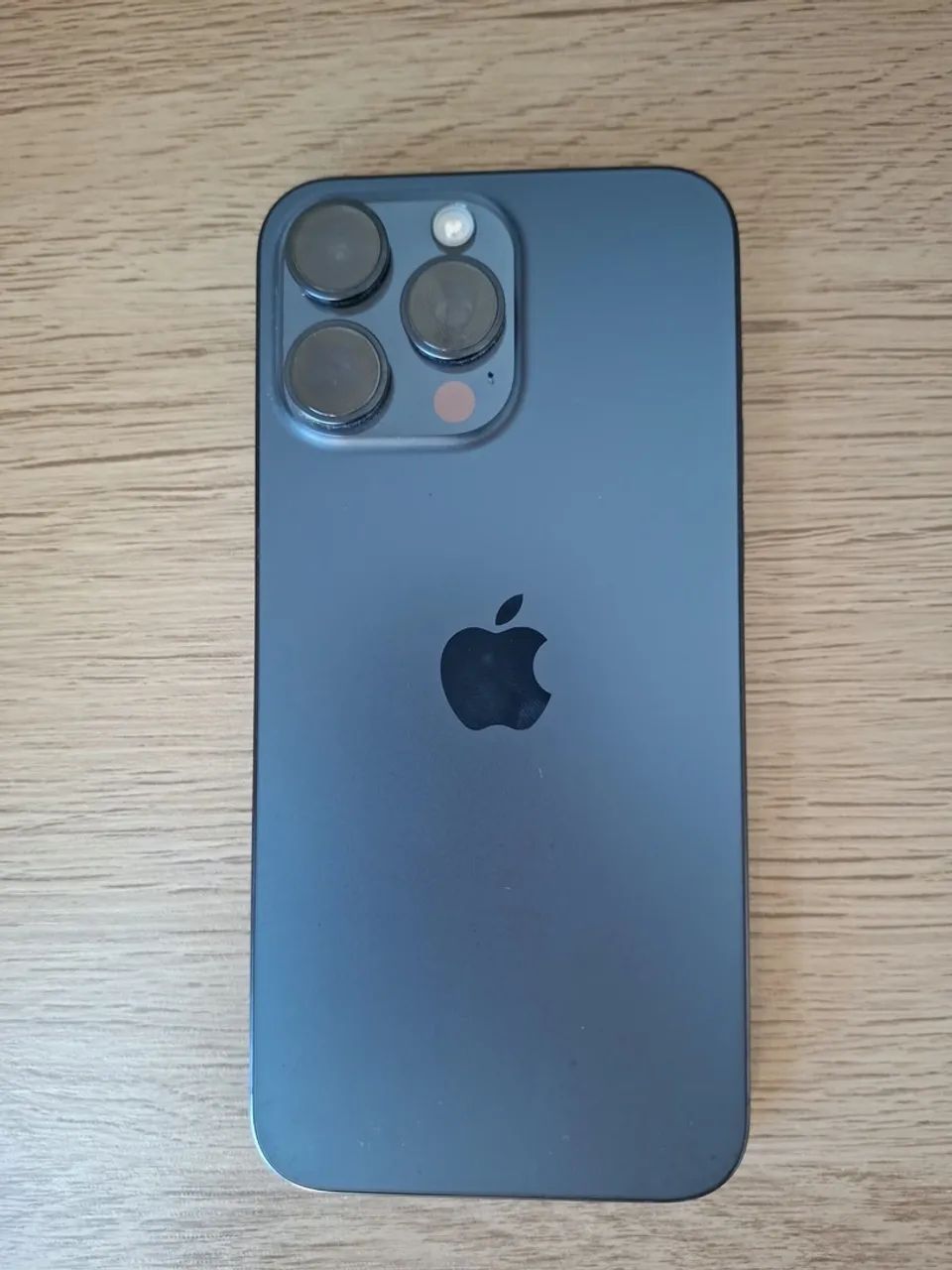 iPhone 15 Pro Max (Estado excelente)