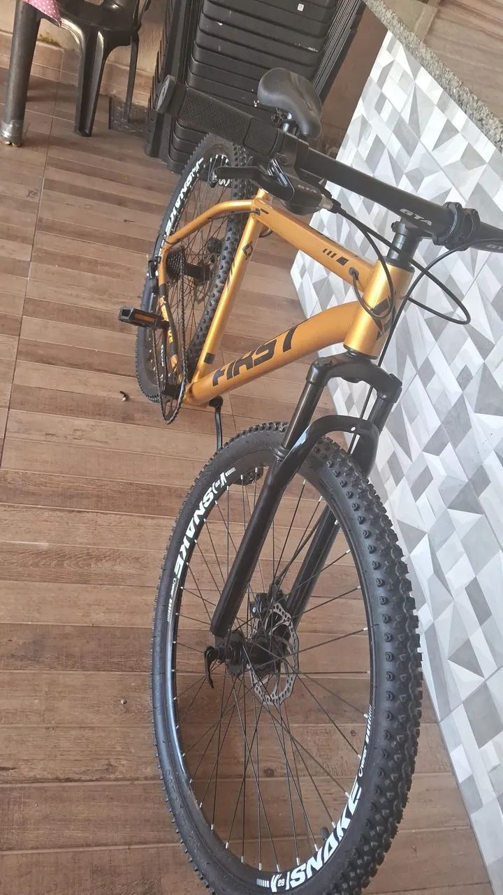 Bicicleta aro 29 guadro 17 em estado de Nova somente três meses de uso  - Foto 4